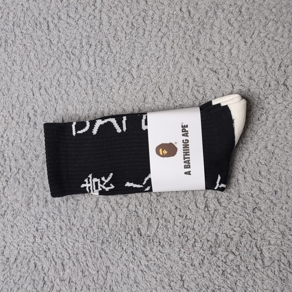 Bape Crew‎ Socks Japanese Writing Mens Womens Unisex Size 9-11 Black White - Picture 1 of 2